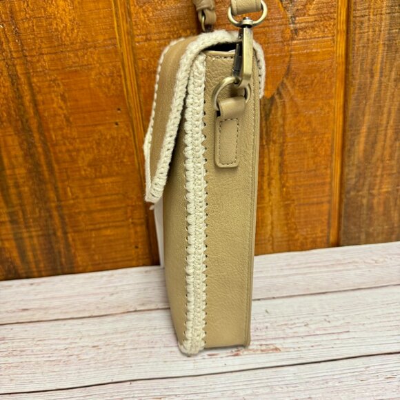 URBAN ORIGINALS Love Fest Crochet Crossbody - Taupe - Picture 3 of 4